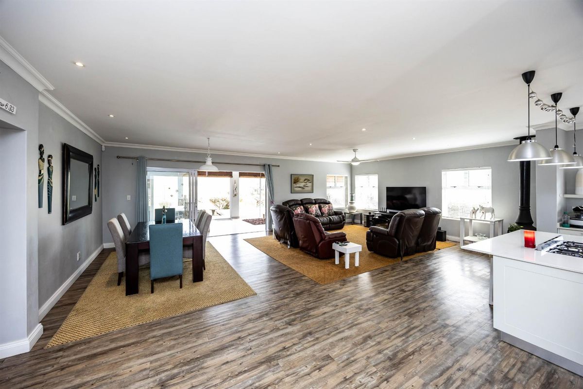 EXCLUSIVE COASTAL LUXURY | SUNRISE-ON-SEA - Photo 5