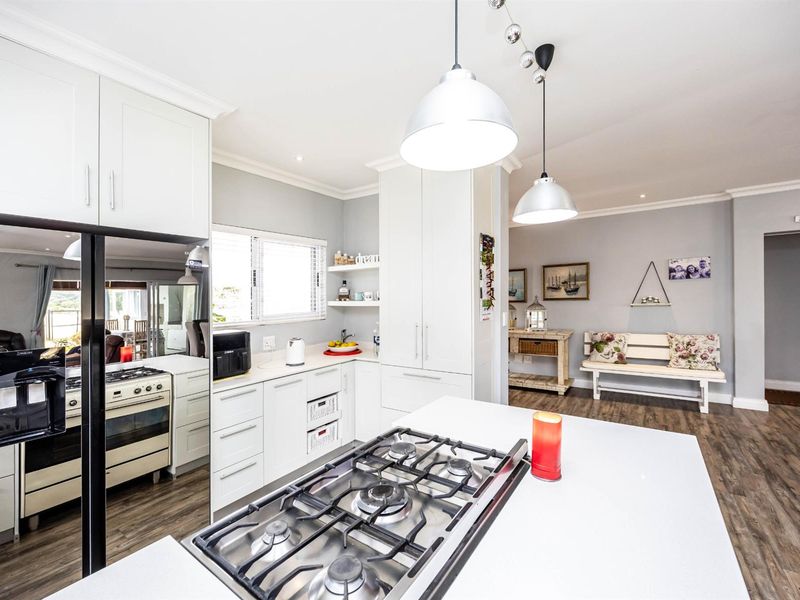 EXCLUSIVE COASTAL LUXURY | SUNRISE-ON-SEA - Photo 6