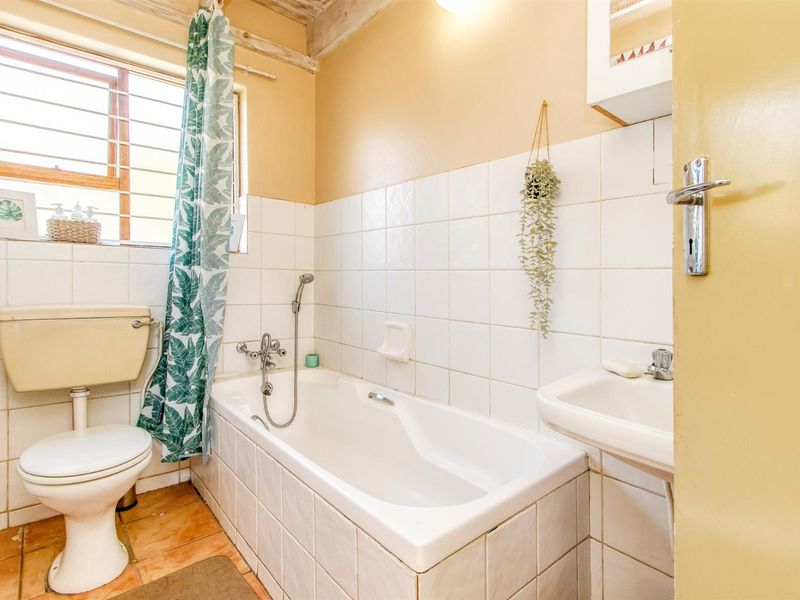 Cozy apartment in Secure Complex - Ferndale - Photo 9