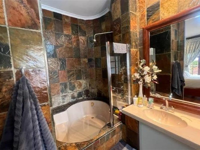 House For Sale in Amandasig, Akasia - Photo 10