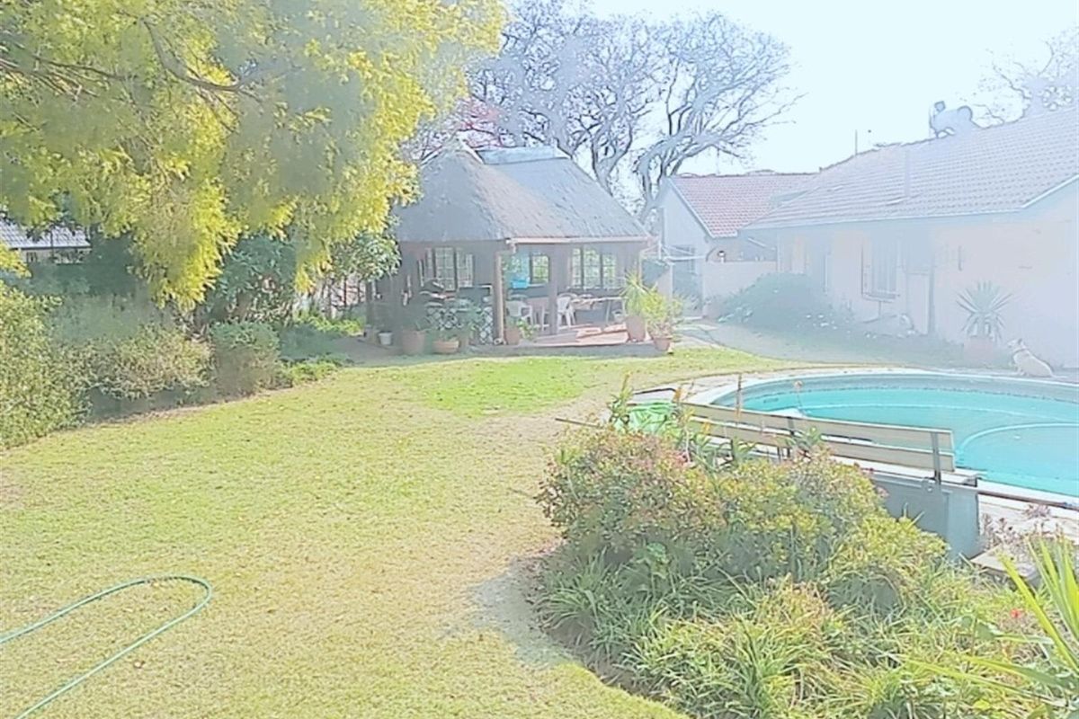 House For Sale in Lombardy East, Lombardy, Johannesburg - Photo 3