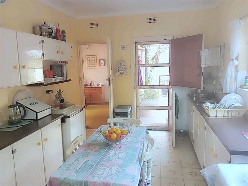 House For Sale in Lombardy East, Lombardy, Johannesburg - Photo 4