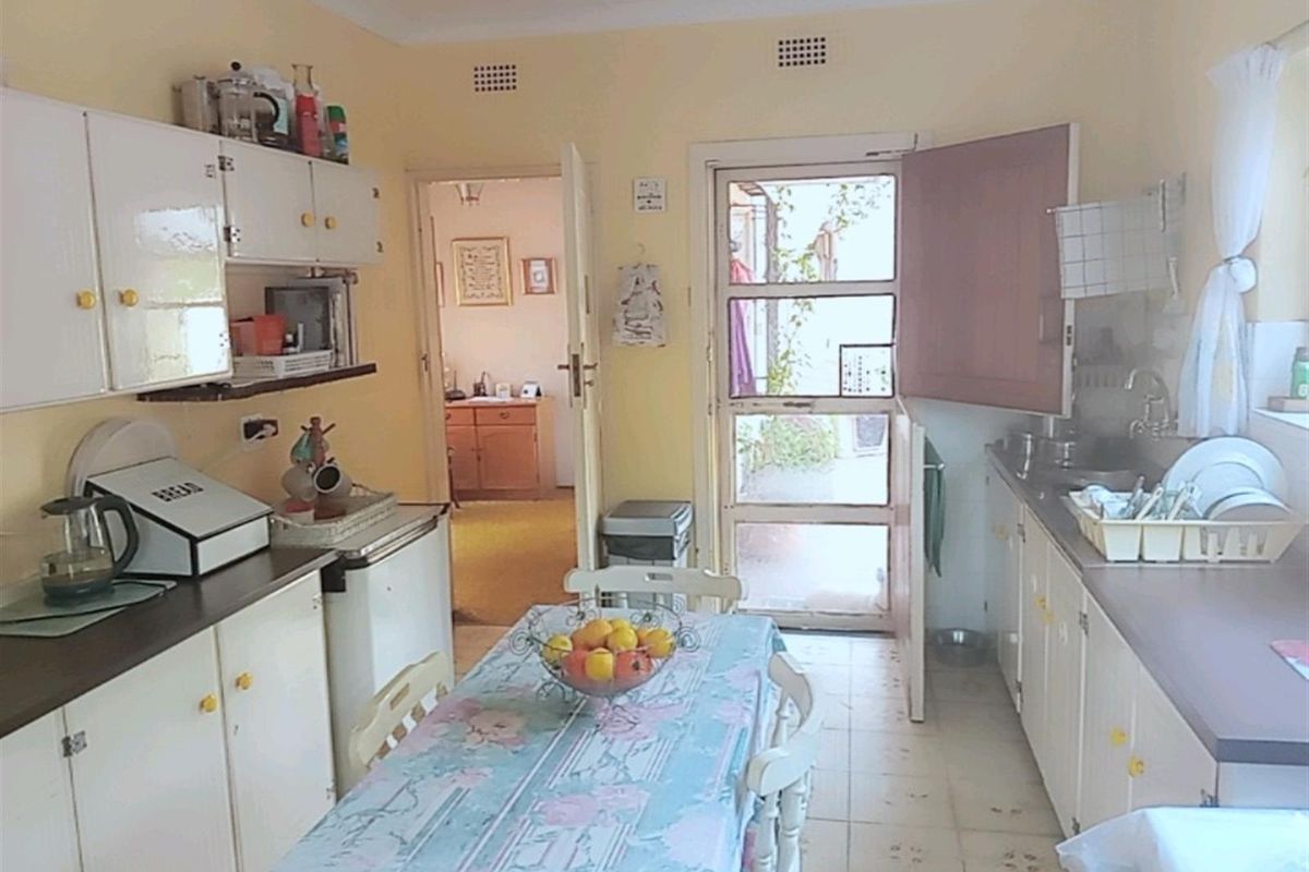 House For Sale in Lombardy East, Lombardy, Johannesburg - Photo 4