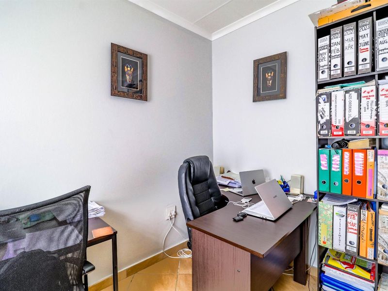 Apartment For Sale in Noordwyk, Midrand - Photo 5