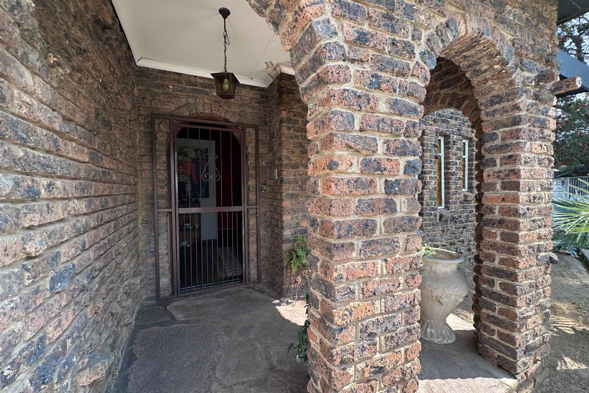 House For Sale in Newcastle, KwaZulu Natal - Photo 3