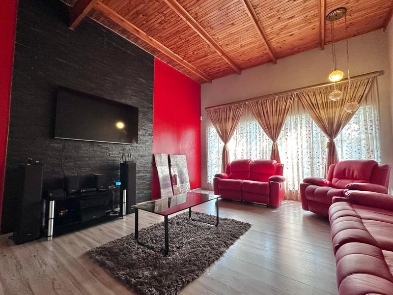 House For Sale in Newcastle, KwaZulu Natal - Photo 5