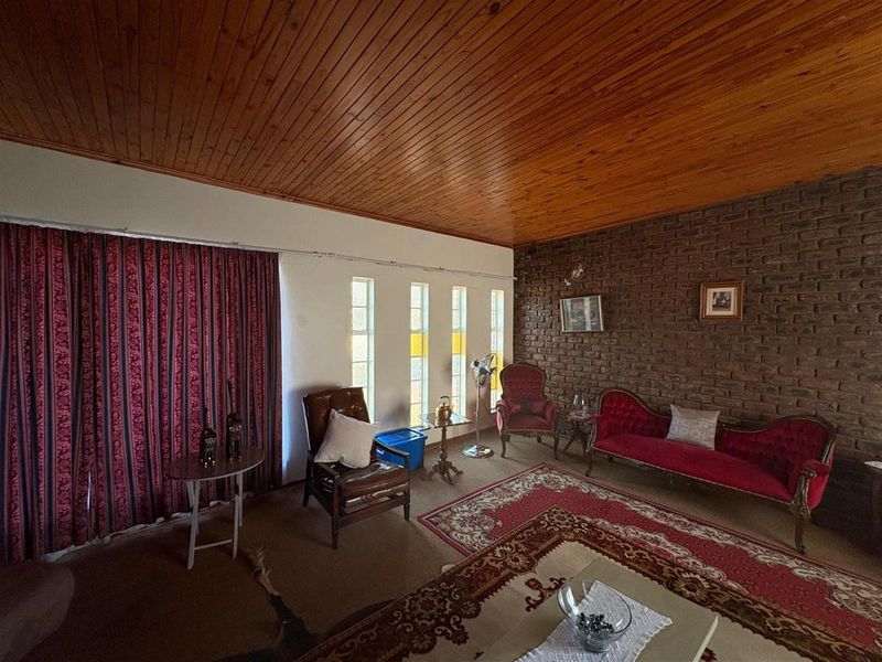 Spacious Family Living in Sought-After Amiel Park, Newcastle - Photo 3