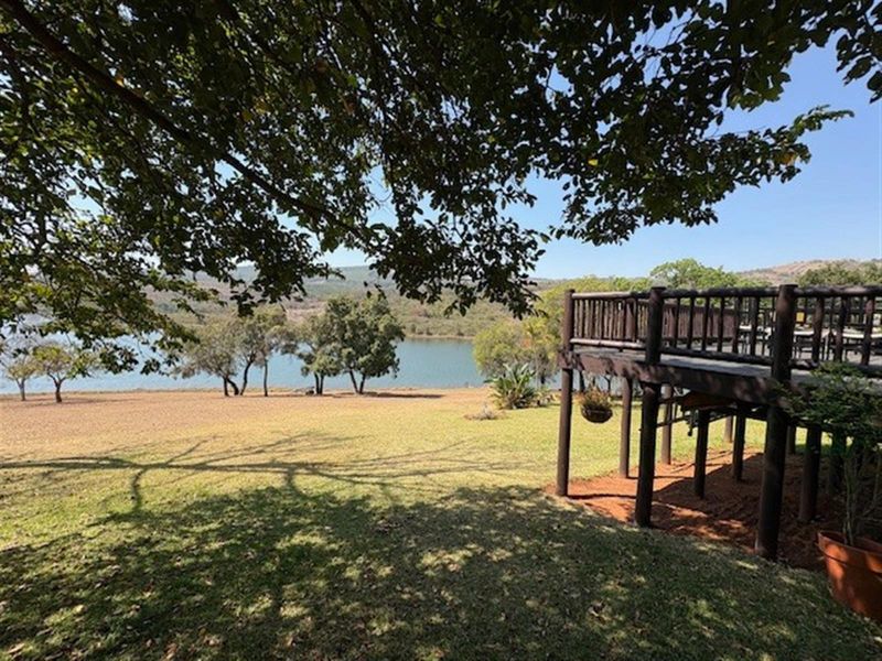 5 Bedroom Home outside White River on Da Gama Dam - Photo 2