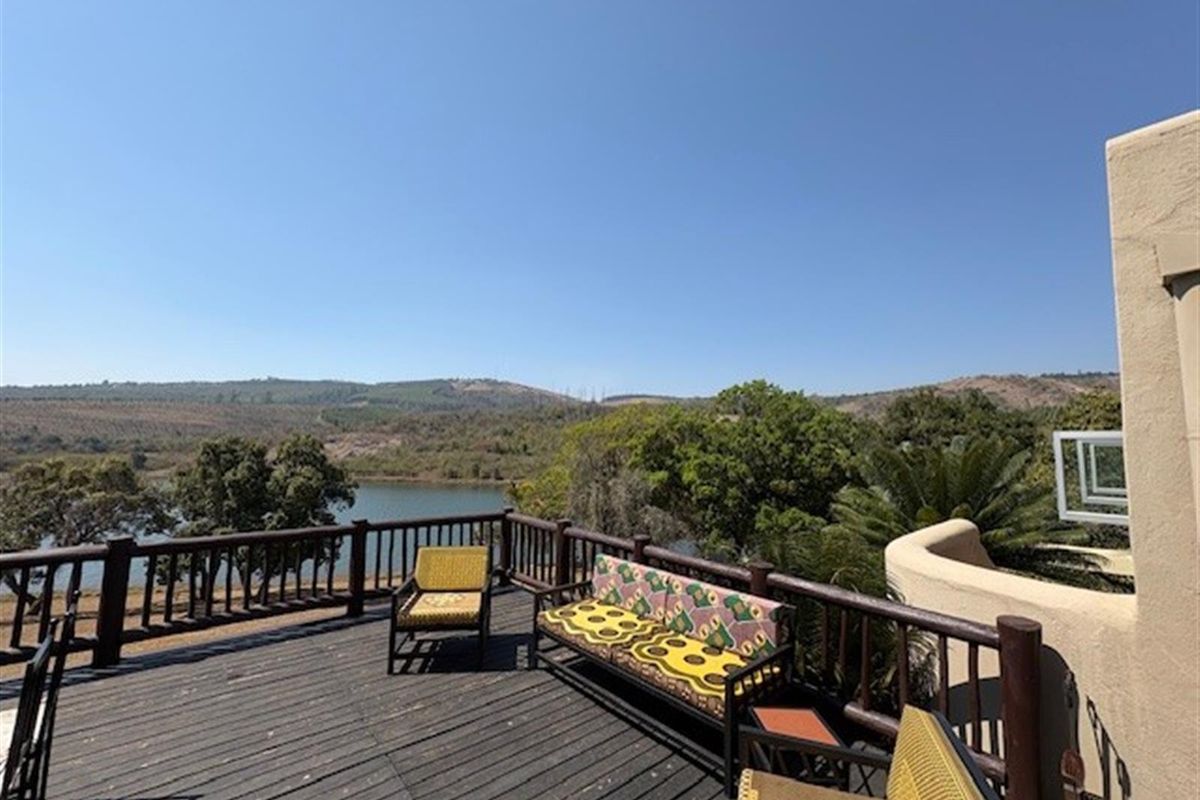 5 Bedroom Home outside White River on Da Gama Dam - Photo 5