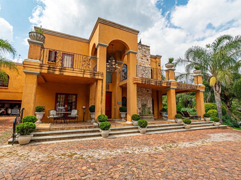 A Signature Blend of Luxury, Lifestyle with Investment Excellence In Carlswald, Midrand - Photo 7
