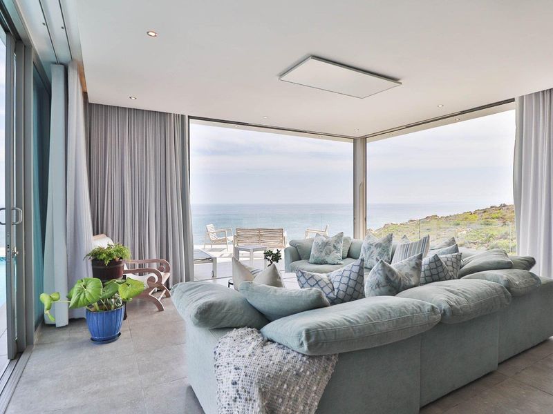 The Pinnacle of Luxury Living on the Cliffside - Photo 2