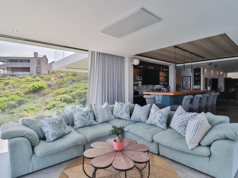 The Pinnacle of Luxury Living on the Cliffside - Photo 8
