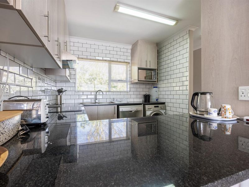 Apartment in Myburgh Park, Langebaan - Photo 5