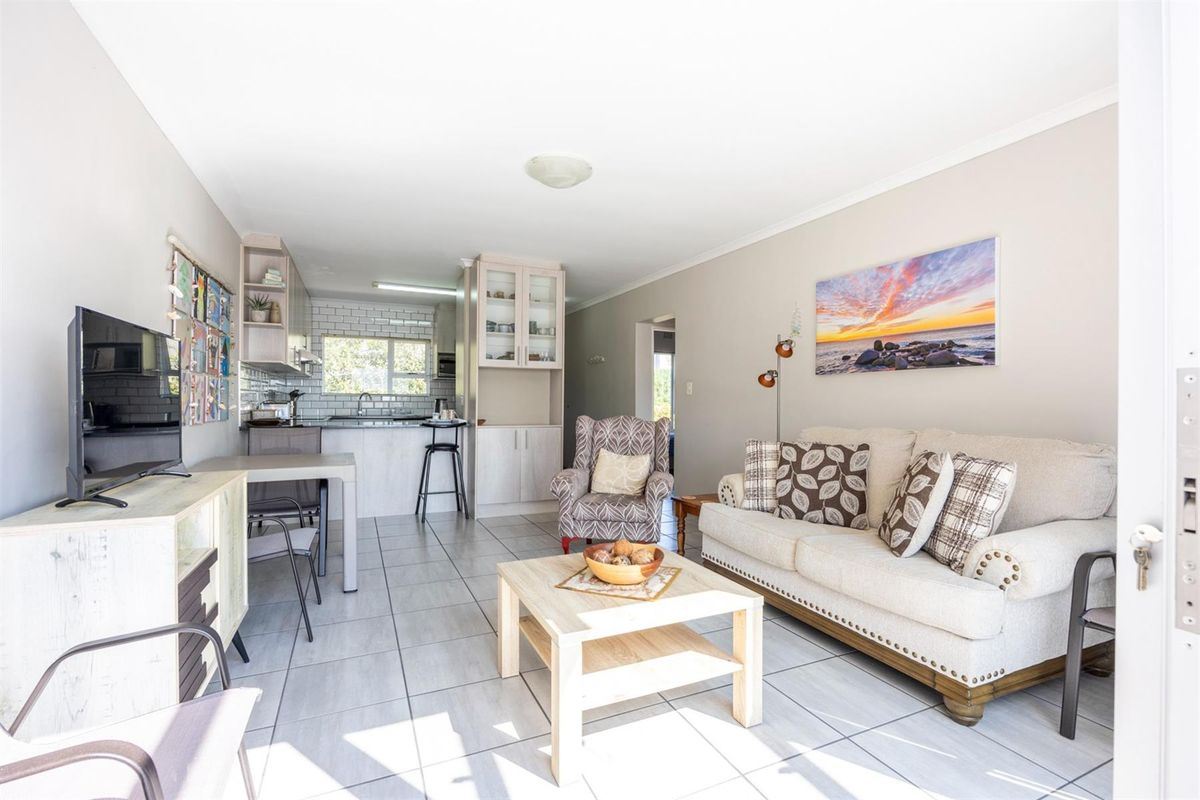 Apartment in Myburgh Park, Langebaan - Photo 2