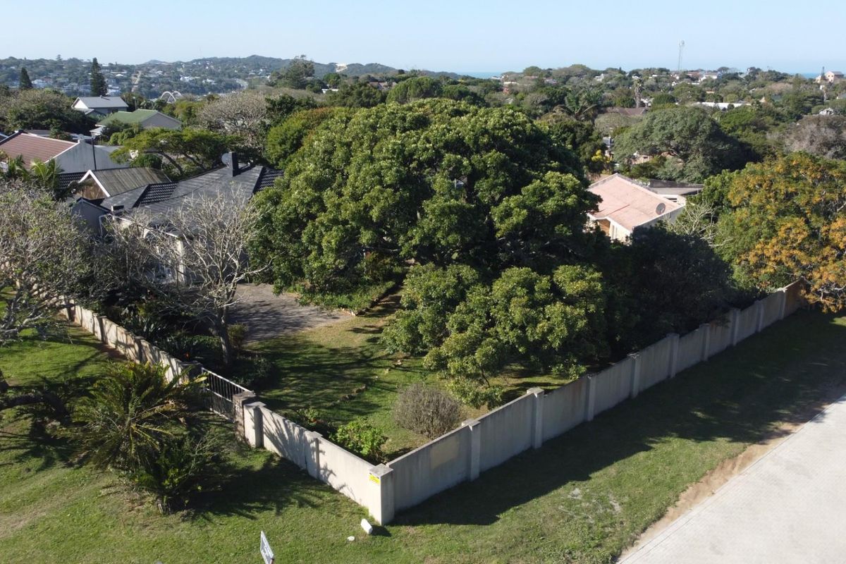 Three Bedroom House with Two Bedroom Flatlet - Photo 2