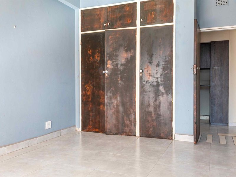 3 Beds 1 Bath Apartment For Sale in White River - Photo 8