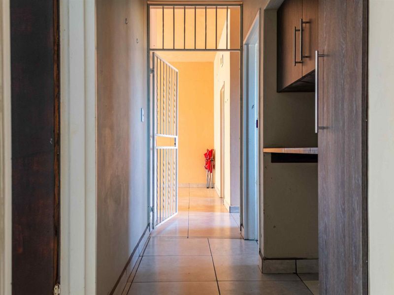 3 Beds 1 Bath Apartment For Sale in White River - Photo 4