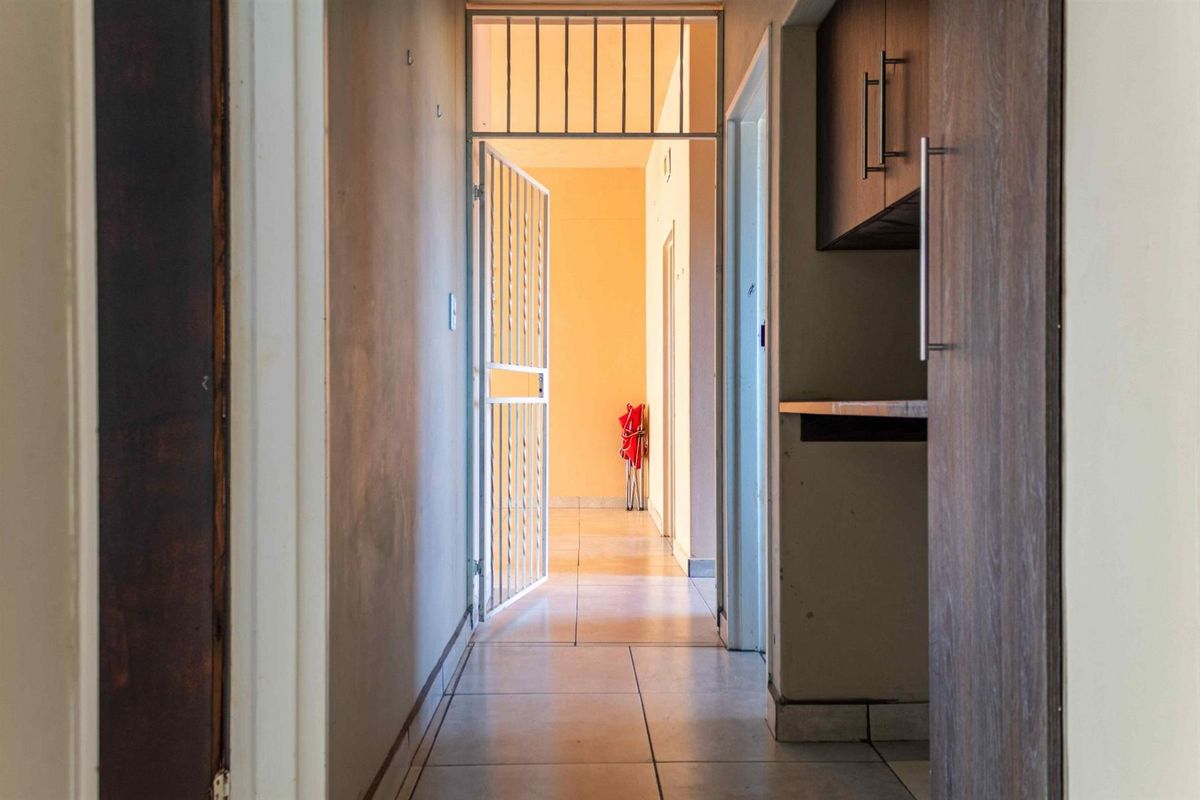 3 Beds 1 Bath Apartment For Sale in White River - Photo 4