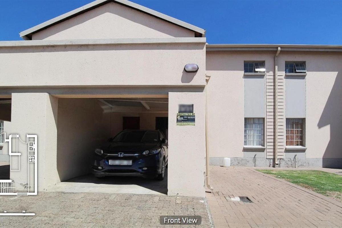 Apartment For Sale in Witbank Ext 10, Witbank - Photo 2