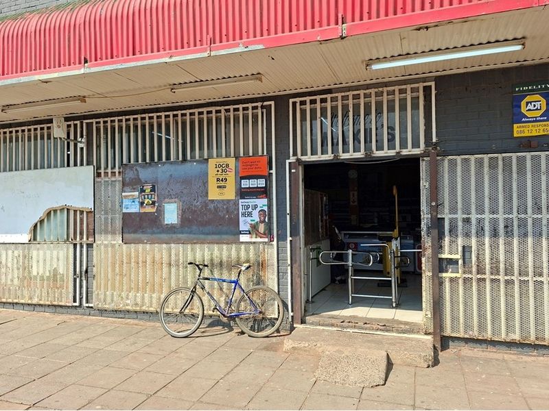 Retail Space For Sale in Verwoerdpark, Kimberley - Photo 9