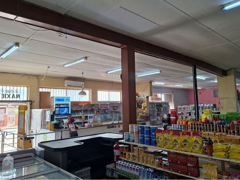 Retail Space For Sale in Verwoerdpark, Kimberley - Photo 8