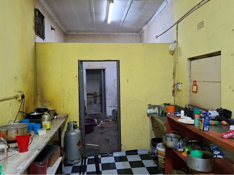 Retail Space For Sale in Verwoerdpark, Kimberley - Photo 3