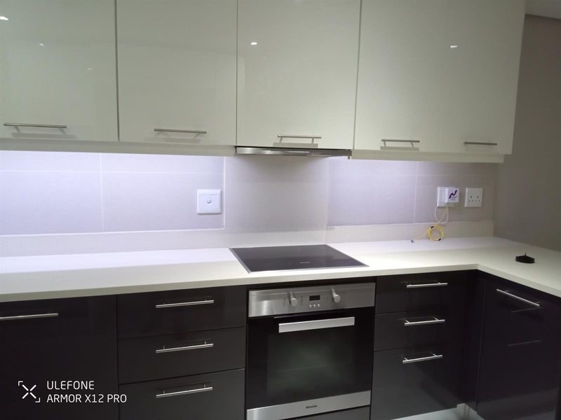 Apartment in Umhlanga Central, Umhlanga, KwaZulu Natal - Photo 9