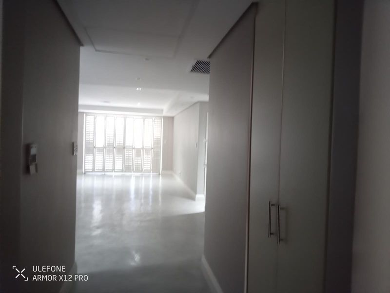 Apartment in Umhlanga Central, Umhlanga, KwaZulu Natal - Photo 10