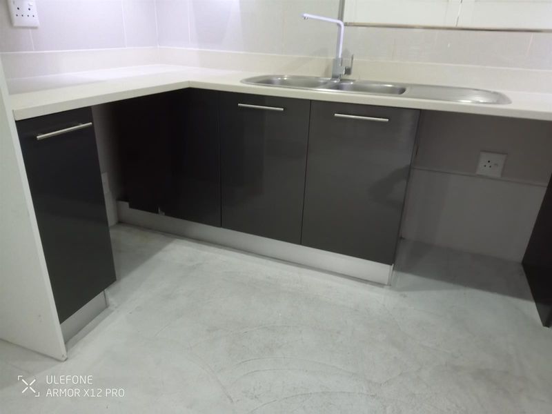 Apartment in Umhlanga Central, Umhlanga, KwaZulu Natal - Photo 7