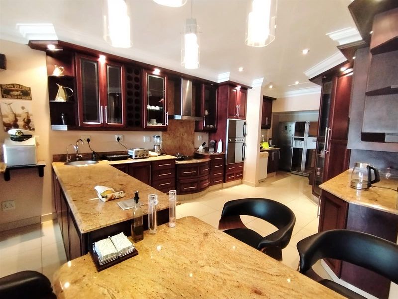 Townhouse For Sale in Richards Bay, KwaZulu Natal - Photo 8