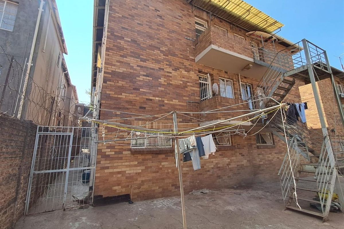 Commercial Property For Sale in Bellevue, Johannesburg - Photo 3