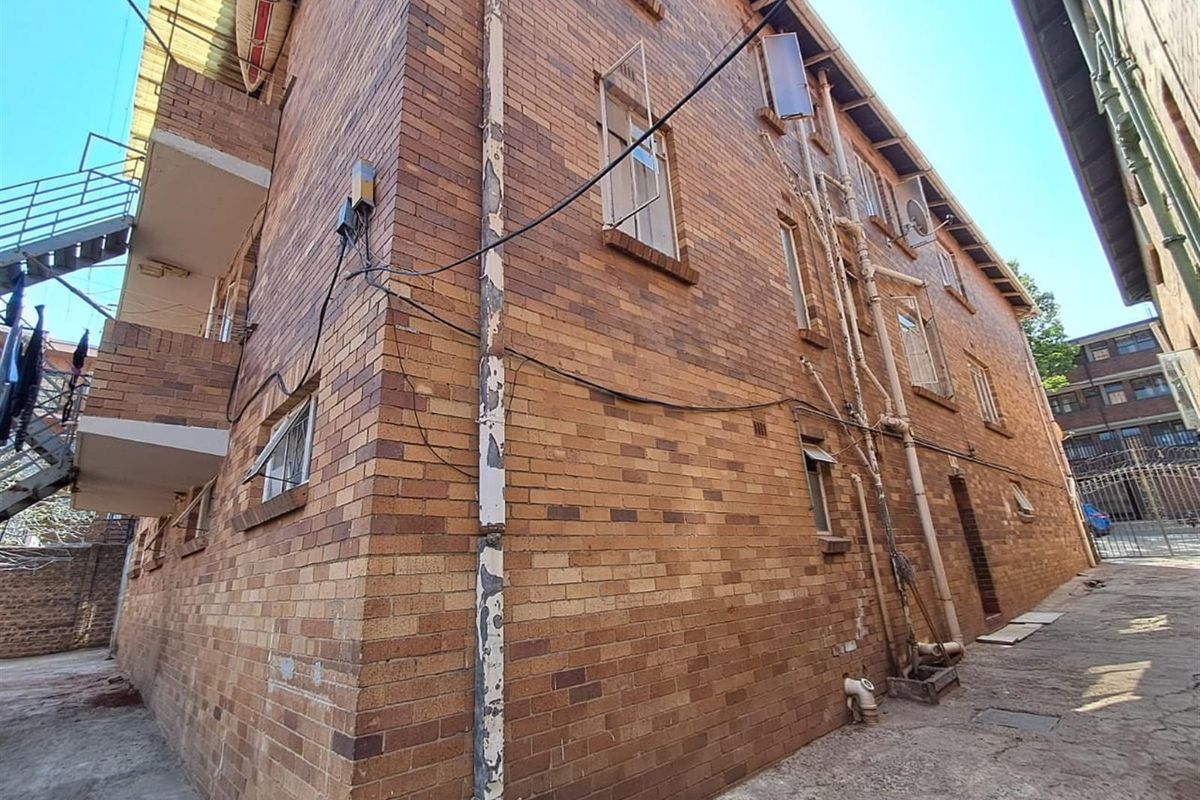 Commercial Property For Sale in Bellevue, Johannesburg - Photo 4