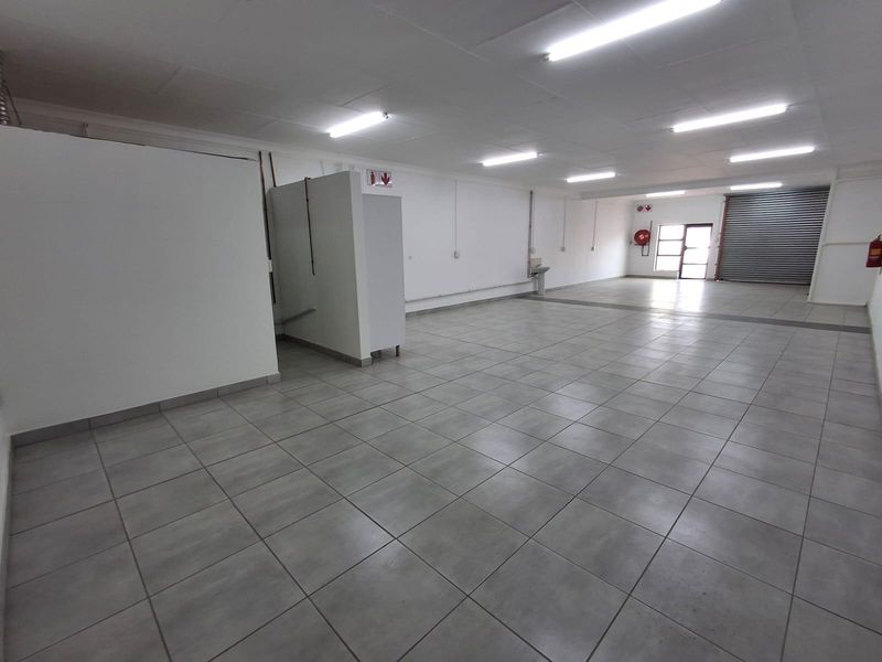 Business Premises For Sale in White River - Photo 2