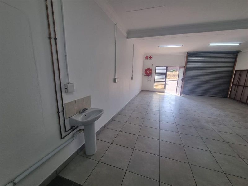 Business Premises For Sale in White River - Photo 9