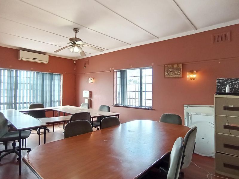 House (Offices) For Sale in Montclair, Durban, KwaZulu Natal - Photo 8
