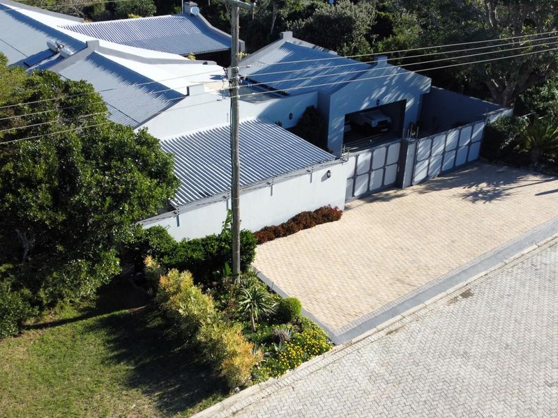 Seven Bedroom House For Sale In Kleinemonde - Photo 6