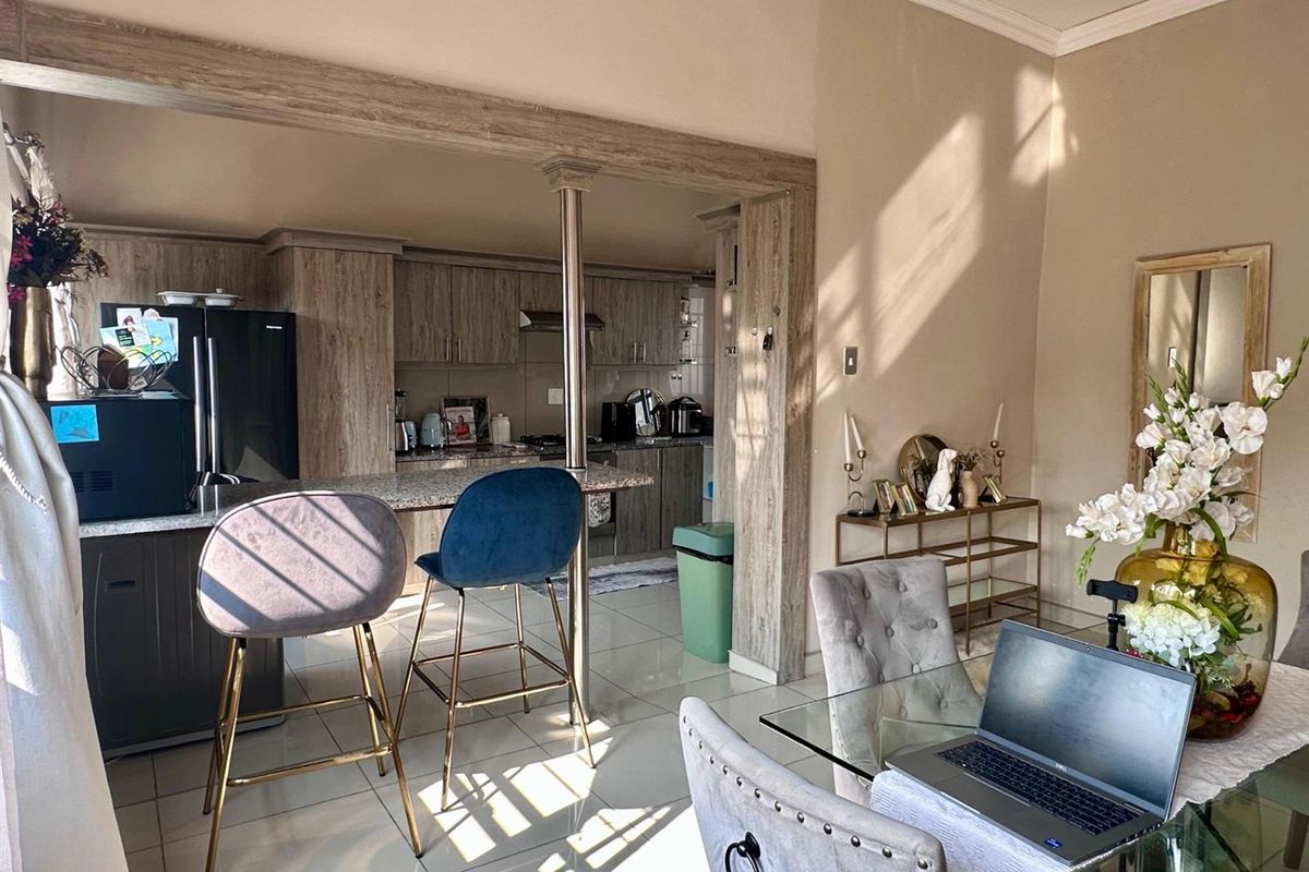 Prime Investment Estate with Secure Tenants & Expansion Potential - Photo 5