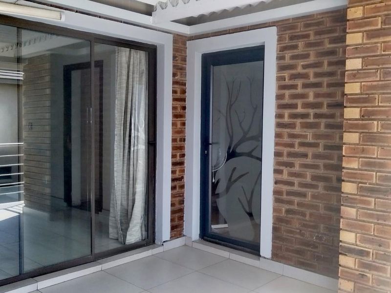 House For Sale in Reyno Ridge, Witbank - Photo 8