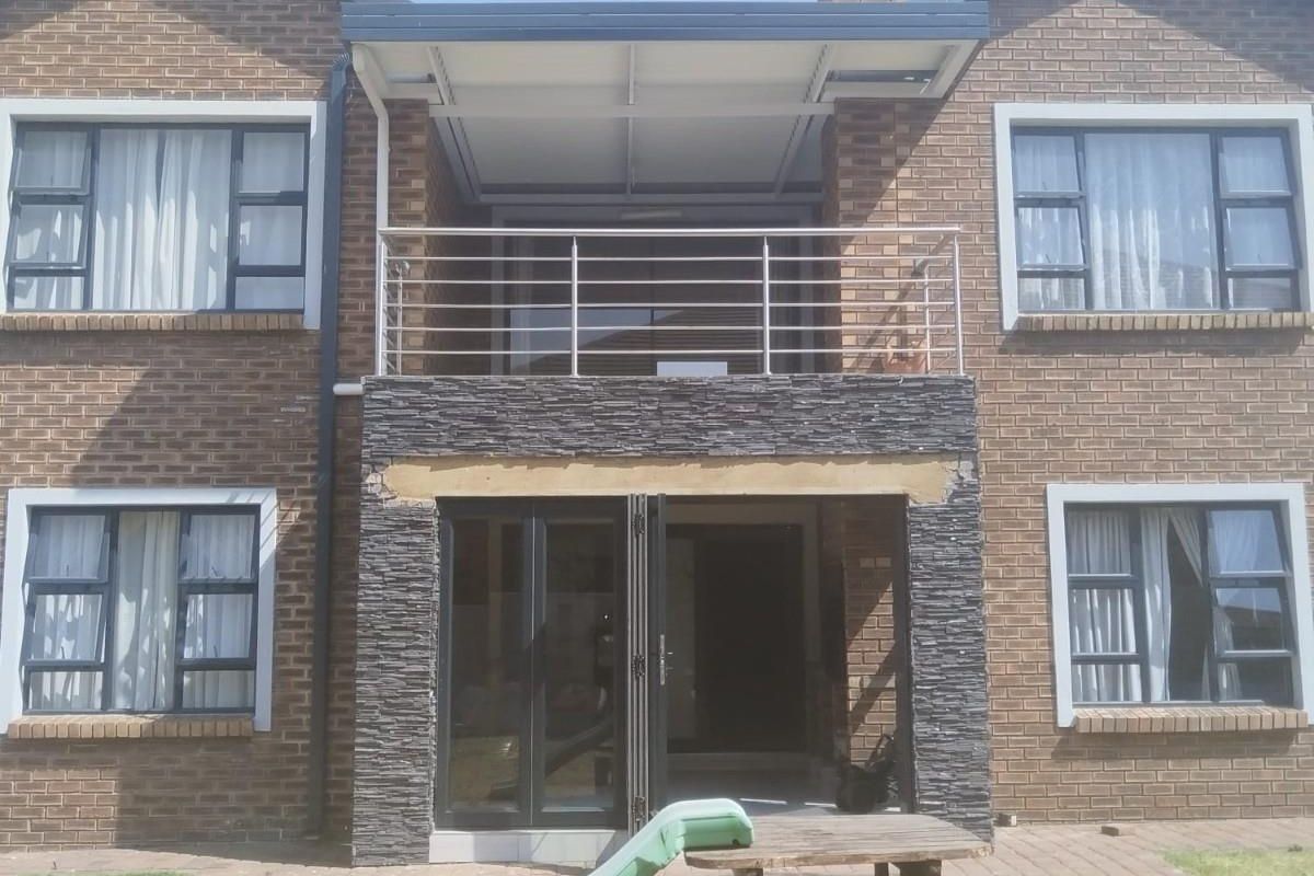 House For Sale in Reyno Ridge, Witbank - Photo 2