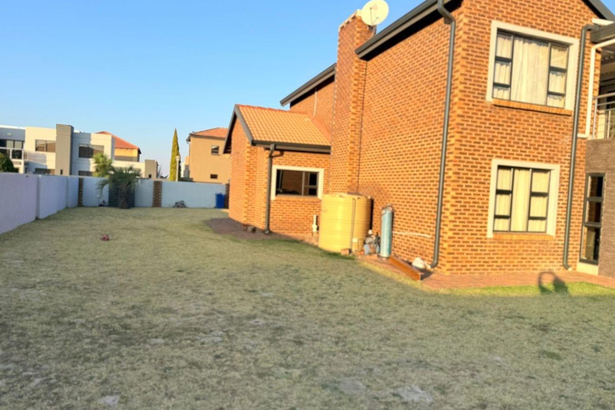 House For Sale in Reyno Ridge, Witbank - Photo 5