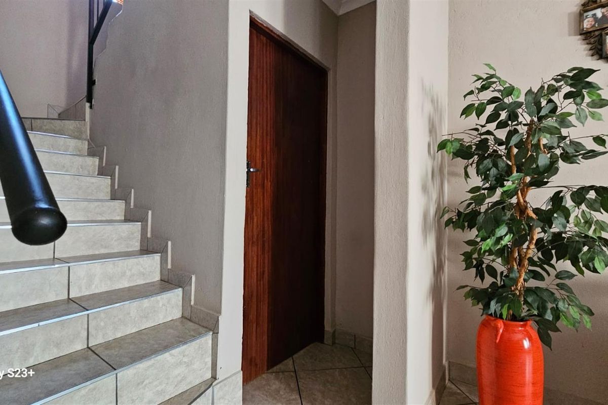 House For Sale in Grafenheiim Street Ninapark Akasia - Photo 4