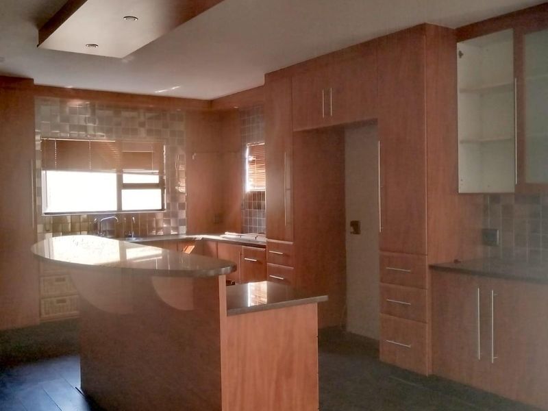 House For Sale in Reyno Ridge, Witbank - Photo 7