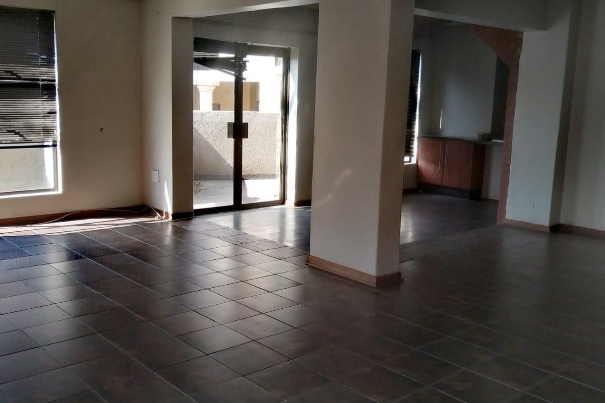 House For Sale in Reyno Ridge, Witbank - Photo 5