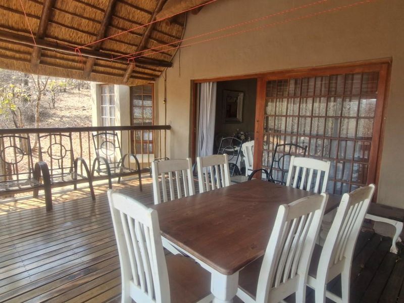 FURNISHED 3-BEDROOM HOME ON A DOUBLE STAND - Photo 1