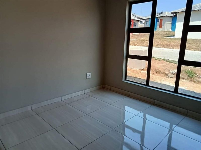 House For Sale in Kamagugu, Nelspruit - Photo 6