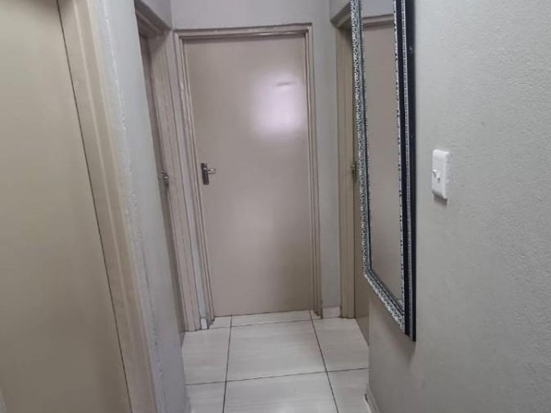 House For Sale in Kamagugu, Nelspruit - Photo 5