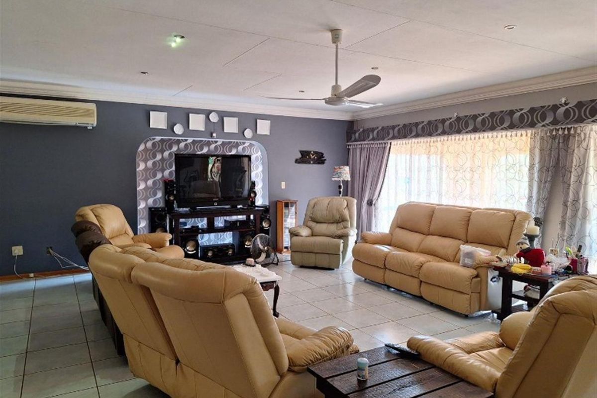 Luxury living in Kranspoort  - Photo 3