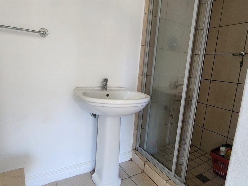 Apartment Available in Salt River, Cape Town - Photo 5