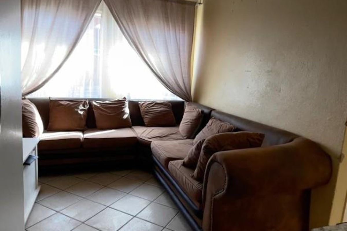 3 Bedroom House For Sale in The Orchards  - Photo 3