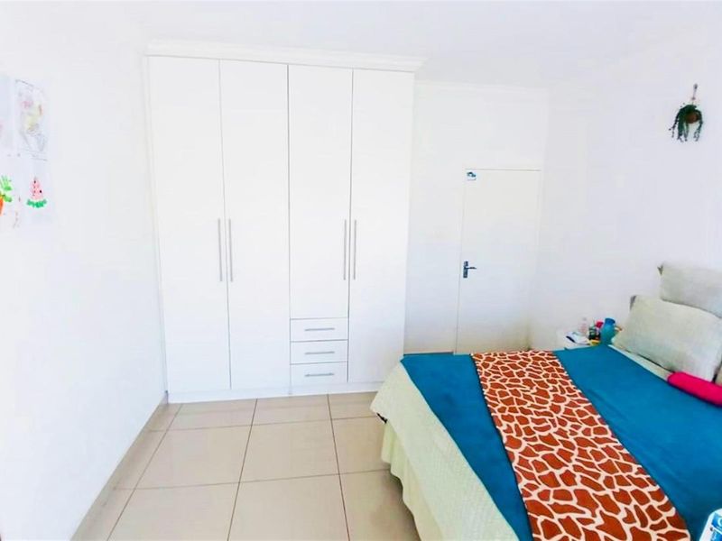 House For Sale in The Orchards, Akasia - Photo 9